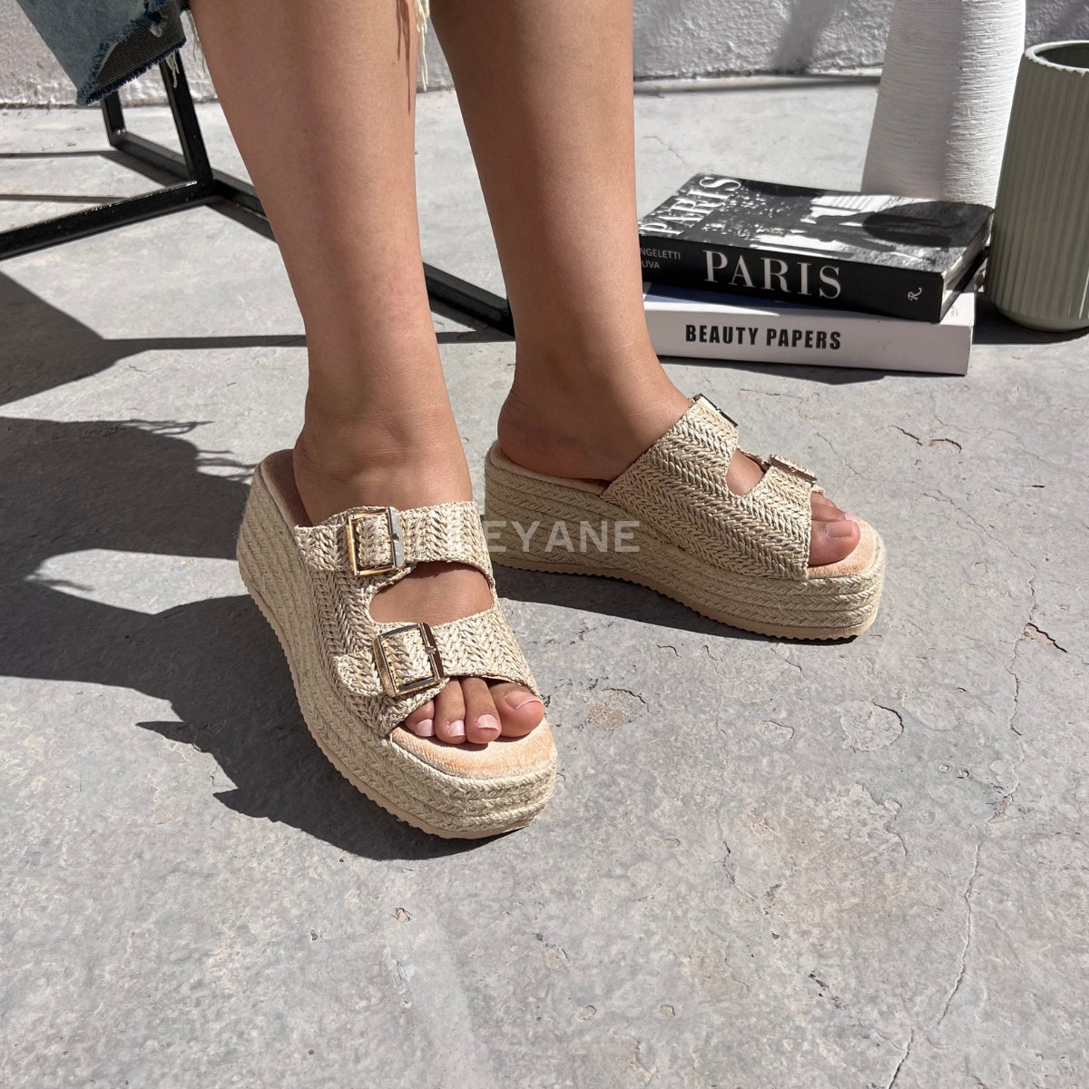 sandale plate, sandale maroc , sandale chunky, chaussures maroc, sandale femme, sandale zara, sandale été, sandals confortables, mules en daim, mules en crochets, mules maroc, mules femmes, mules tendance, sandale et mule, sabots femme
