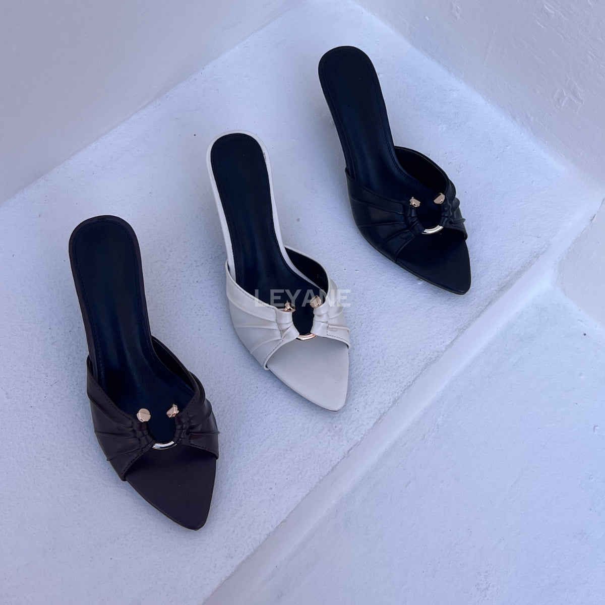sandale talon, sandale talon maroc, sandale talon chunky, chaussures talon maroc, sandale talon femme, sandale talon style zara, sandale talon été, sandales talon confortables, mules à talon en daim, mules à talon en crochet, mules talon maroc, mules talon femme, mules talon tendance, sandale et mule à talon, sabots à talon femme

