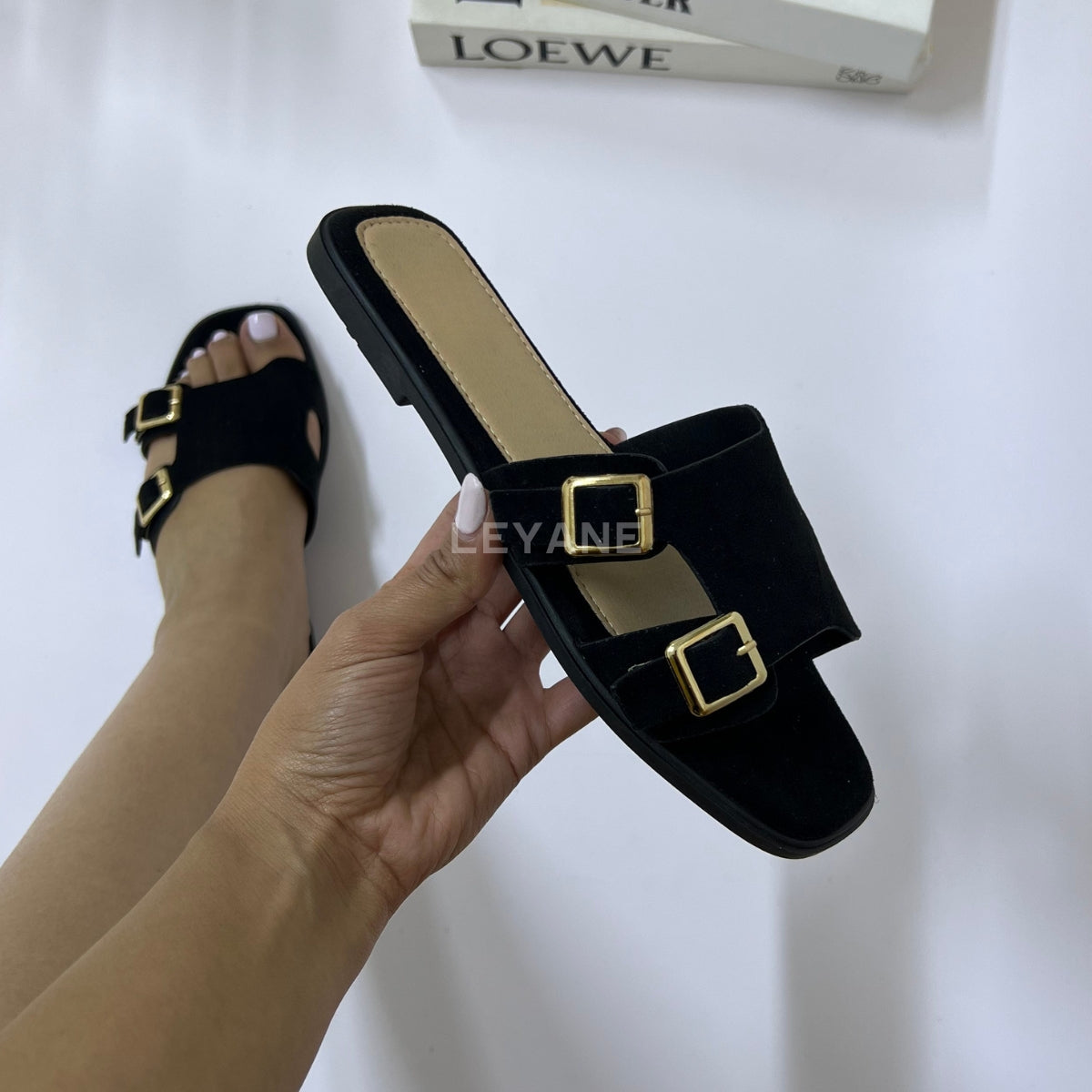 sandale plate, sandale maroc , sandale chunky, chaussures maroc, sandale femme, sandale zara, sandale été, sandals confortables, mules en daim, mules en crochets, mules maroc, mules femmes, mules tendance, sandale et mule, sabots femme