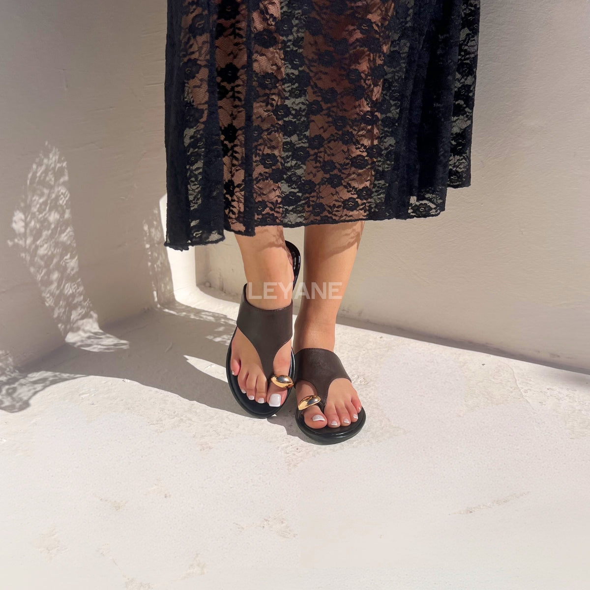 sandale plate, sandale maroc , sandale chunky, chaussures maroc, sandale femme, sandale zara, sandale été, sandals confortables, mules en daim, mules en crochets, mules maroc, mules femmes, mules tendance, sandale et mule, sabots femme
