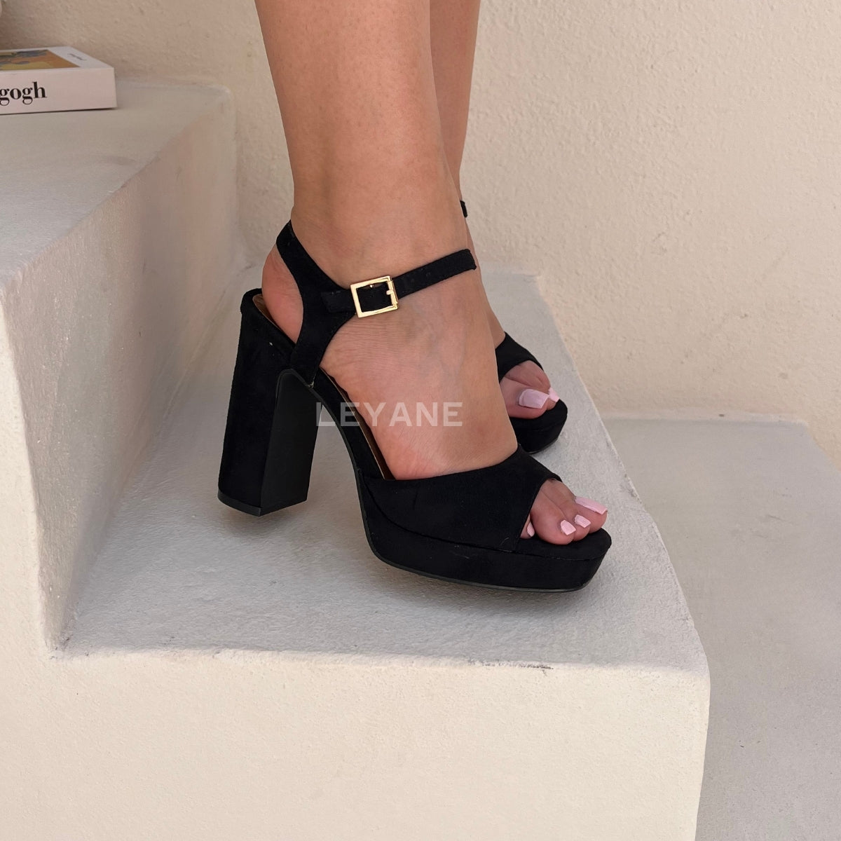 escarpin femme maroc,escarpin maroc online, escarpin femme luxe, escarpins femme demi talon,chaussures femmes, aldo; chaussures maroc, sandale talon, chaussures zara, keyza, eram, basket femme, couleur ,tendance,talon ,confortable,tendance,mi-talons,chanel,style,talon femme luxe, talon femme,talon femme maroc, slingback, slingback maroc, slingback chanel,slingback shoes, escarpins slingback, slingback jonak, slingback femme,babies femme
