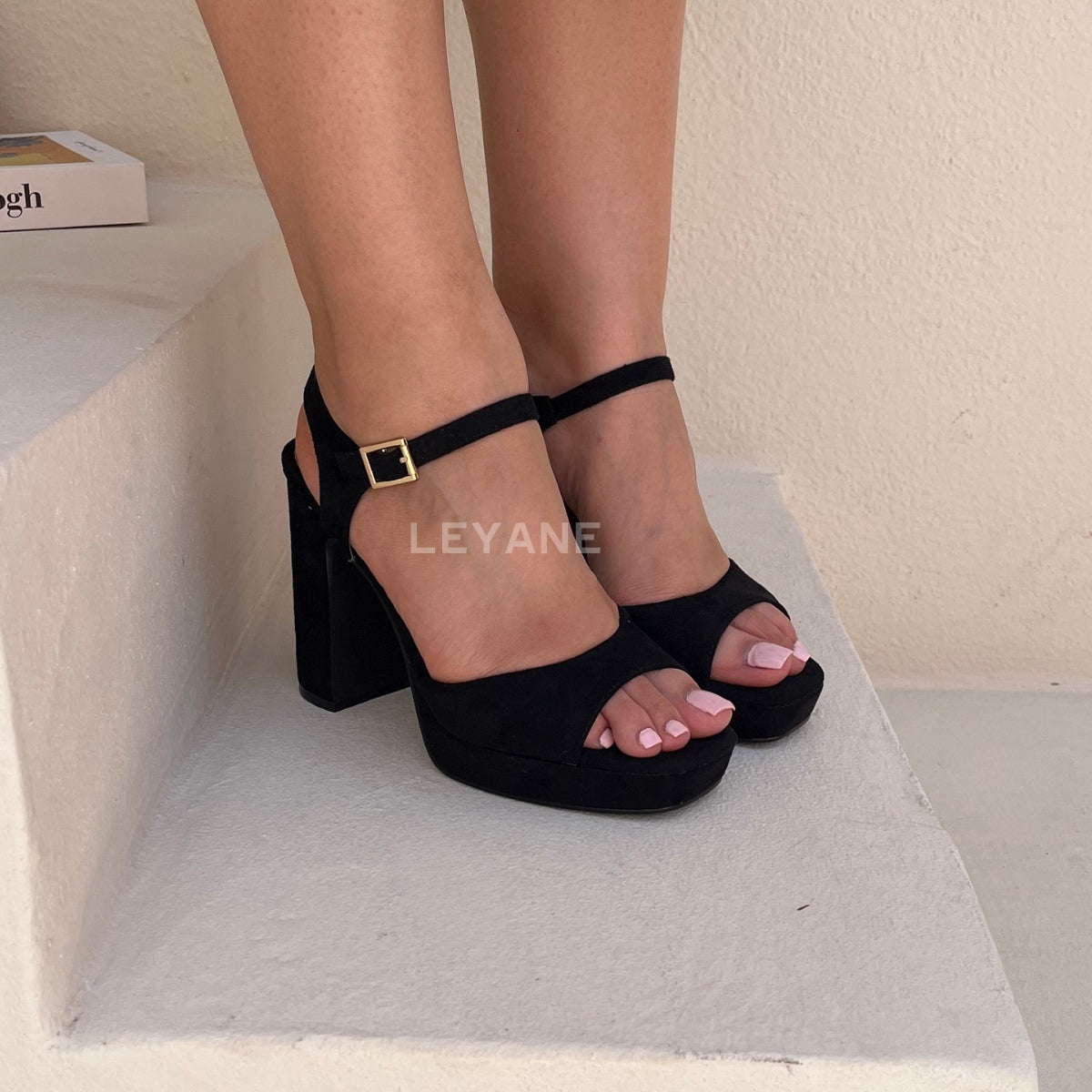 escarpin femme maroc,escarpin maroc online, escarpin femme luxe, escarpins femme demi talon,chaussures femmes, aldo; chaussures maroc, sandale talon, chaussures zara, keyza, eram, basket femme, couleur ,tendance,talon ,confortable,tendance,mi-talons,chanel,style,talon femme luxe, talon femme,talon femme maroc, slingback, slingback maroc, slingback chanel,slingback shoes, escarpins slingback, slingback jonak, slingback femme,babies femme
