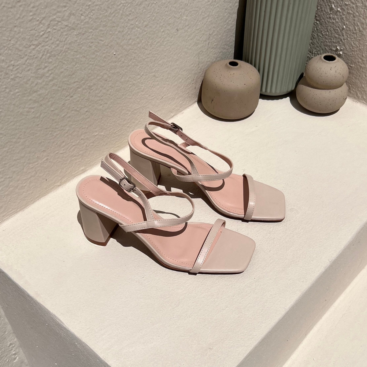 escarpin femme maroc,escarpin maroc online, escarpin femme luxe, escarpins femme demi talon,chaussures femmes, aldo; chaussures maroc, sandale talon, chaussures zara, keyza, eram, basket femme, couleur ,tendance,talon ,confortable,tendance,mi-talons,chanel,style,talon femme luxe, talon femme,talon femme maroc, slingback, slingback maroc, slingback chanel,slingback shoes, escarpins slingback, slingback jonak, slingback femme,babies femme
