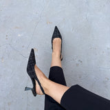 escarpin femme maroc,escarpin maroc online, escarpin femme luxe, escarpins femme demi talon,chaussures femmes, aldo; chaussures maroc, sandale talon, chaussures zara, keyza, eram, basket femme, couleur ,tendance,talon ,confortable,tendance,mi-talons,chanel,style,talon femme luxe, talon femme,talon femme maroc, slingback, slingback maroc, slingback chanel,slingback shoes, escarpins slingback, slingback jonak, slingback femme,babies femme

