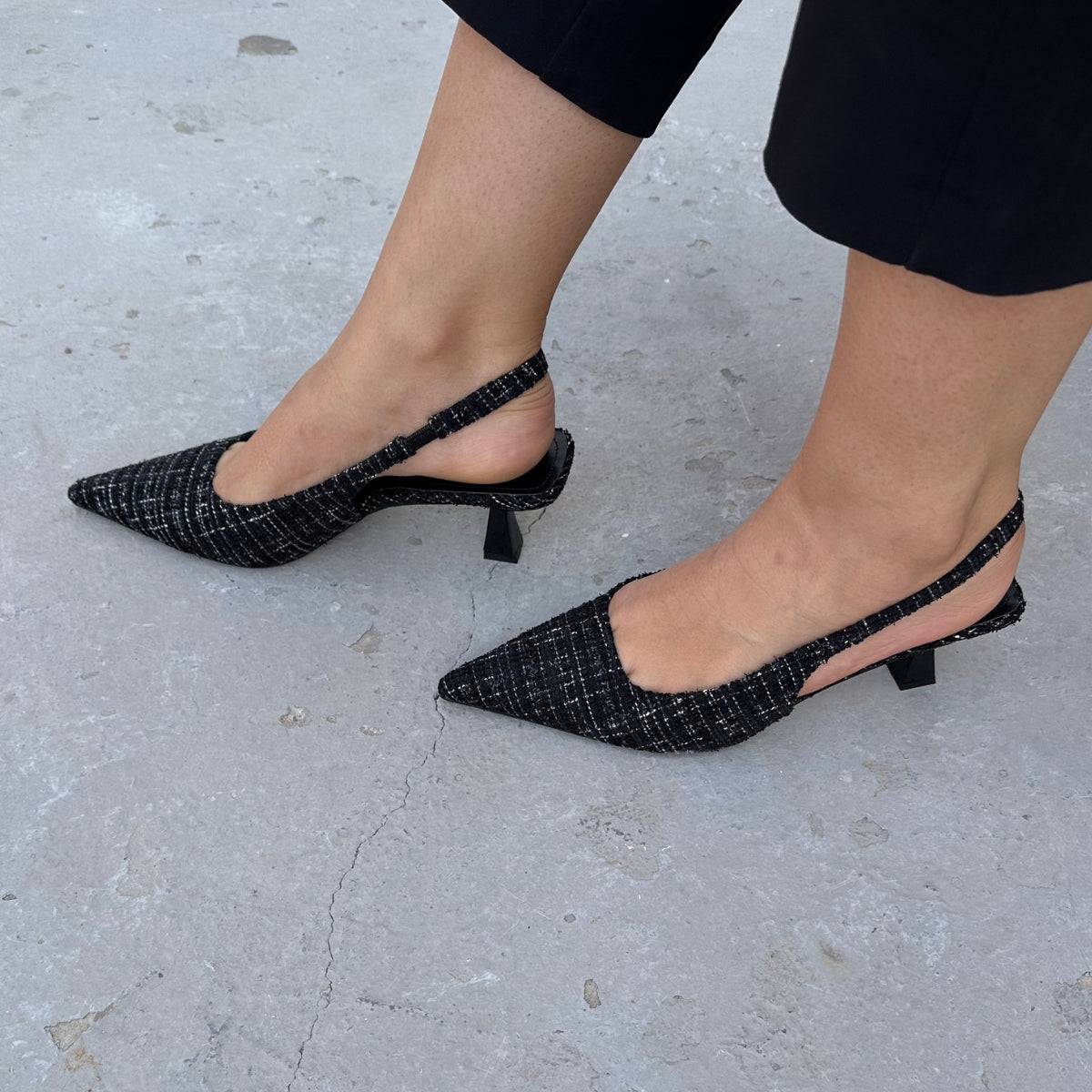 escarpin femme maroc,escarpin maroc online, escarpin femme luxe, escarpins femme demi talon,chaussures femmes, aldo; chaussures maroc, sandale talon, chaussures zara, keyza, eram, basket femme, couleur ,tendance,talon ,confortable,tendance,mi-talons,chanel,style,talon femme luxe, talon femme,talon femme maroc, slingback, slingback maroc, slingback chanel,slingback shoes, escarpins slingback, slingback jonak, slingback femme,babies femme

