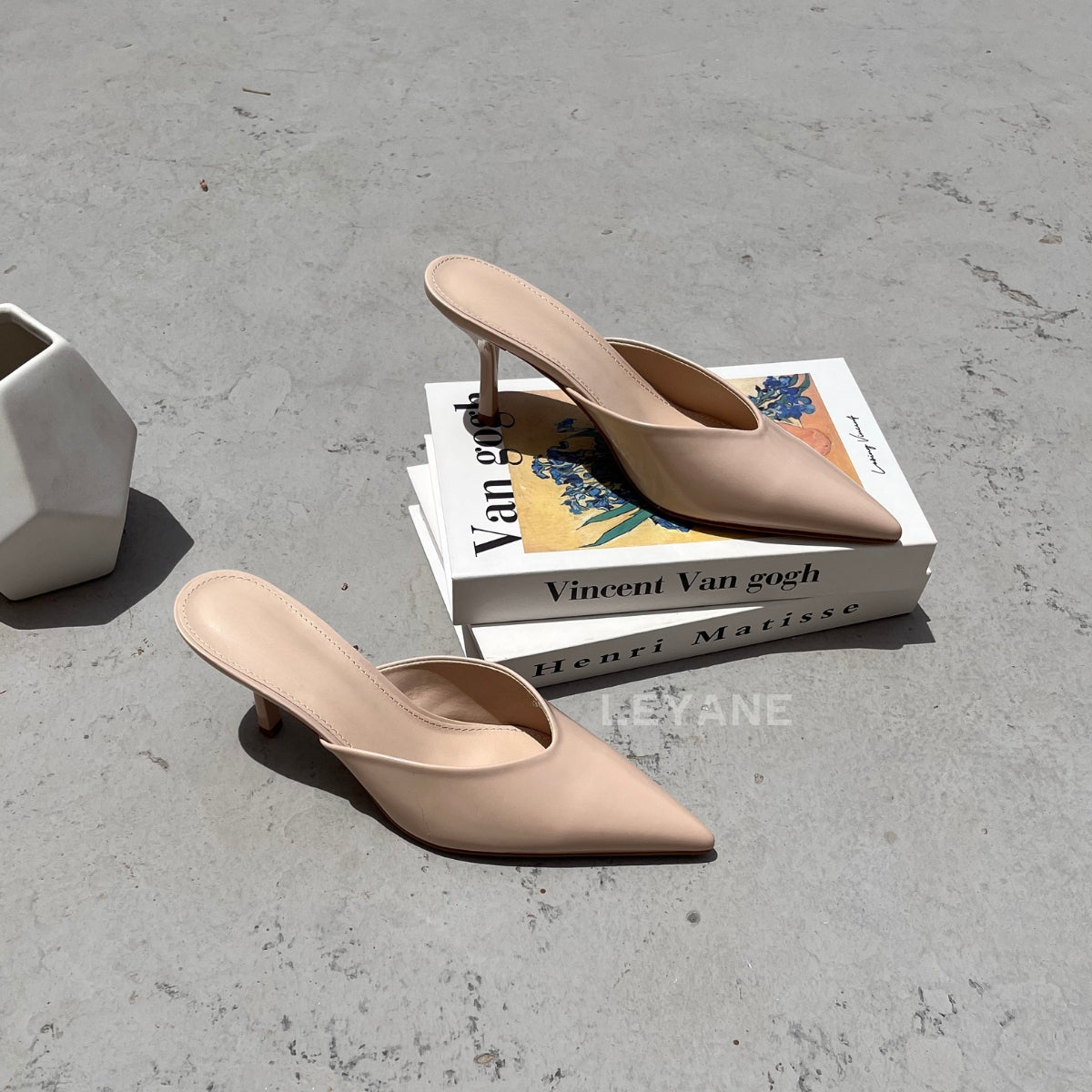escarpin femme maroc,escarpin maroc online, escarpin femme luxe, escarpins femme demi talon,chaussures femmes, aldo; chaussures maroc, sandale talon, chaussures zara, keyza, eram, basket femme, couleur ,tendance,talon ,confortable,tendance,mi-talons,chanel,style,talon femme luxe, talon femme,talon femme maroc, slingback, slingback maroc, slingback chanel,slingback shoes, escarpins slingback, slingback jonak, slingback femme,babies femme
