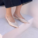mules femme, chaussures femme, talon bas, bout pointu, slingback, mules élégantes, chaussures chic, mode femme, collection chaussures, couleurs variées, minimaliste, tendance mode, chaussures modernes, style sophistiqué, look bureau, chaussures confortables, fashion femme, été printemps, chaussures ouvertes, design épuré