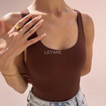top femme, top soirée, top à sequins, top dos nu, top événement, top habillé, top chic, top élégant, top tendance, top en ligne, top noir, top marron, top brillant, top glamour, top court, top long, top ajusté, top moderne, top fashion, top party, top femme maroc, top maroc, top leyane, top leyane maroc, top marrakech, top casablanca, top rabat, top fes, top tanger, top agadir, outfit femme, outfit soirée, outfit chic, outfit for a date, ootd
