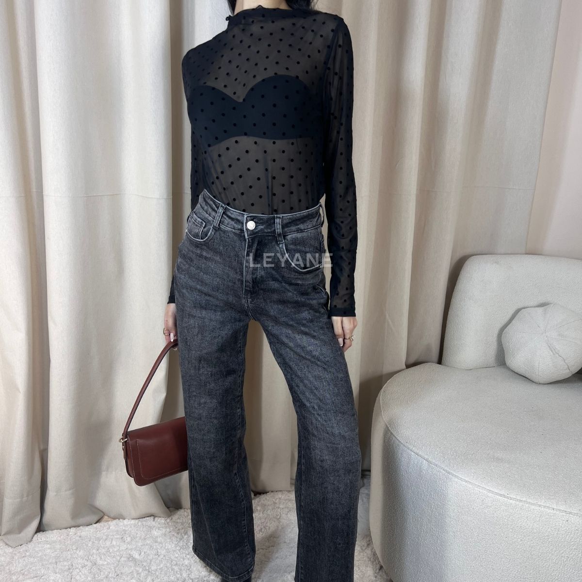 :top femme, top soirée, top à sequins, top dos nu, top événement, top habillé, top chic, top élégant, top tendance, top en ligne, top noir, top marron, top brillant, top glamour, top court, top long, top ajusté, top moderne, top fashion, top party, top femme maroc, top maroc, top leyane, top leyane maroc, top marrakech, top casablanca, top rabat, top fes, top tanger, top agadir, outfit femme, outfit soirée, outfit chic, outfit for a date, ootd
