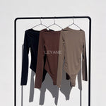 top femme, top soirée, top à sequins, top dos nu, top événement, top habillé, top chic, top élégant, top tendance, top en ligne, top noir, top marron, top brillant, top glamour, top court, top long, top ajusté, top moderne, top fashion, top party, top femme maroc, top maroc, top leyane, top leyane maroc, top marrakech, top casablanca, top rabat, top fes, top tanger, top agadir, outfit femme, outfit soirée, outfit chic, outfit for a date, ootd