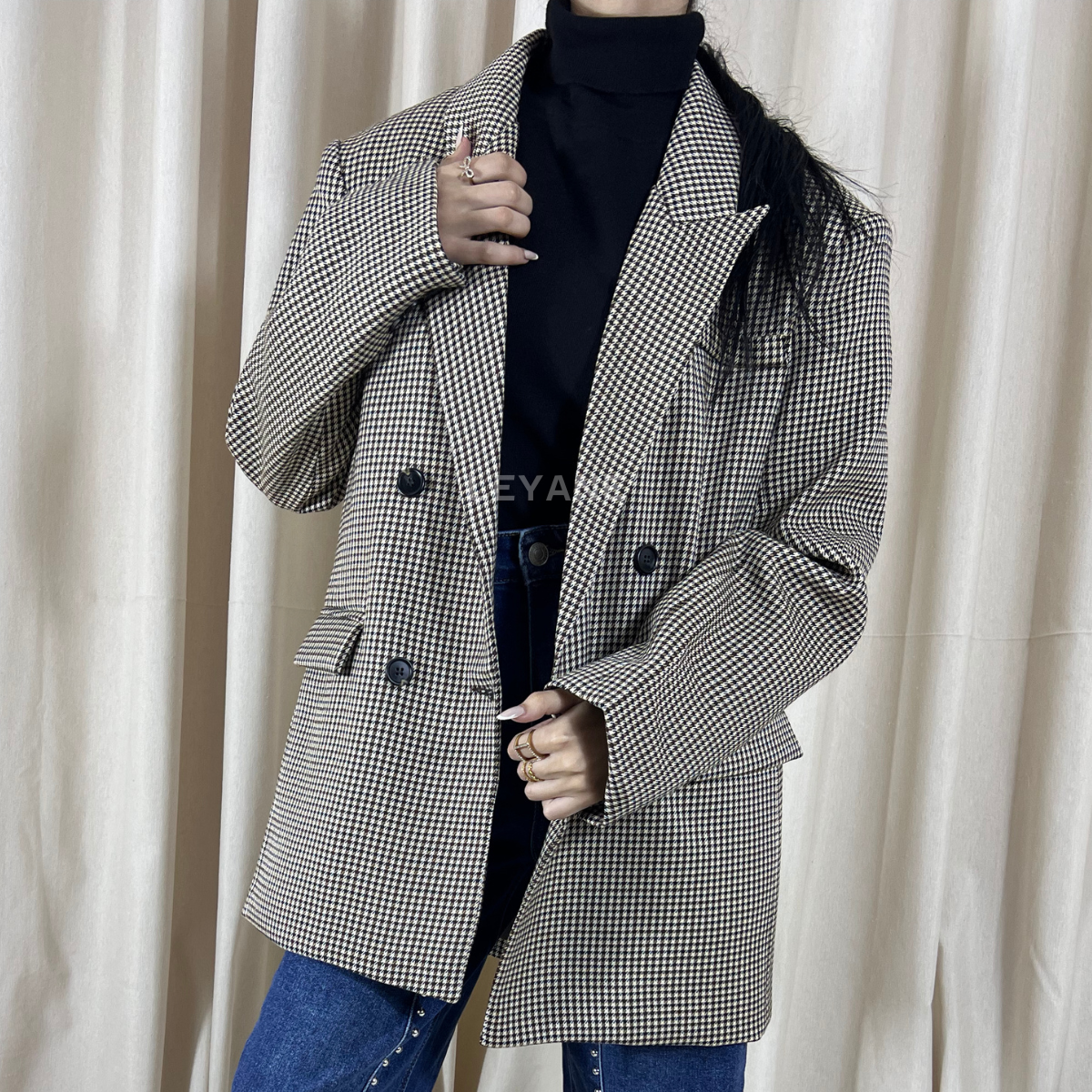 Veste femme, veste femme maroc, veste oversize, veste en ligne pour femme, veste zara, blouson, blouson femme, veste effet daim, bomber femme, veste pour femme maroc, veste bershka femme, veste stradivarus, veste zara femme, veste maroc en ligne, veste en cuir, veste aviateur
 
