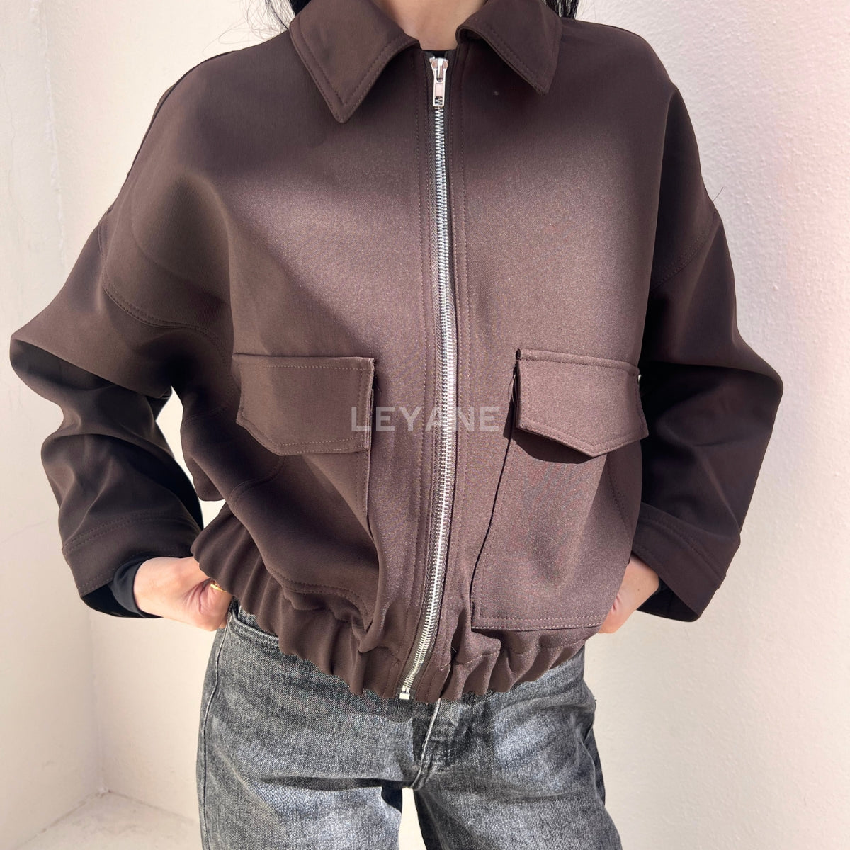 Veste femme, veste femme maroc, veste oversize, veste en ligne pour femme, veste zara, blouson, blouson femme, veste effet daim, bomber femme, veste pour femme maroc, veste bershka femme, veste stradivarus, veste zara femme, veste maroc en ligne, veste en cuir, veste aviateur