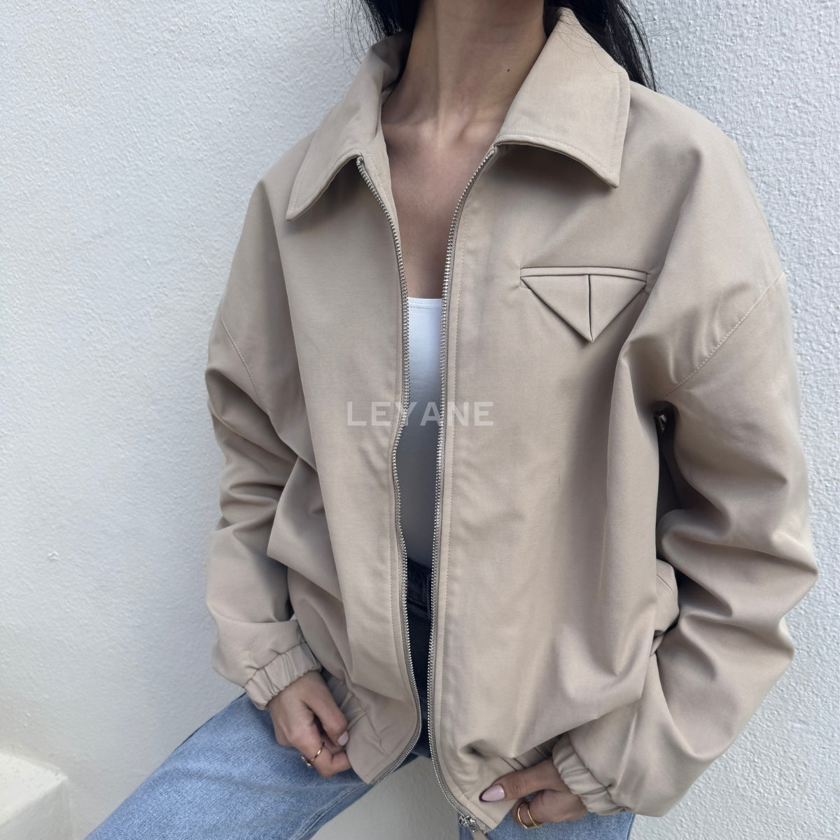 Veste femme, veste femme maroc, veste oversize, veste en ligne pour femme, veste zara, blouson, blouson femme, veste effet daim, bomber femme, veste pour femme maroc, veste bershka femme, veste stradivarus, veste zara femme, veste maroc en ligne, veste en cuir, veste aviateur
 
