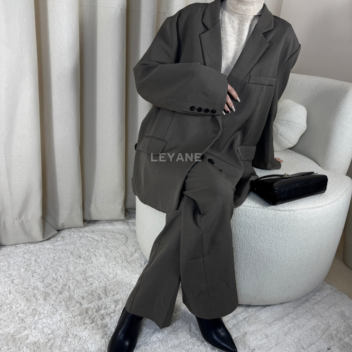 Veste femme, veste femme maroc, veste oversize, veste en ligne pour femme, veste zara, blouson, blouson femme, veste effet daim, bomber femme, veste pour femme maroc, veste bershka femme, veste stradivarus, veste zara femme, veste maroc en ligne, veste en cuir, veste aviateur
