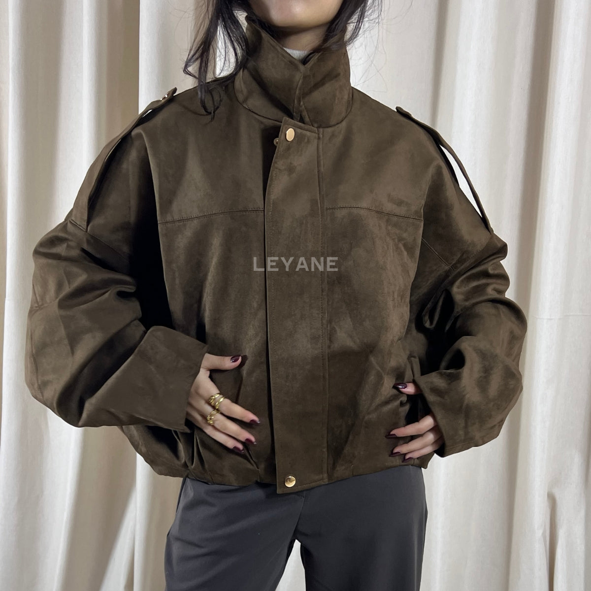 Veste femme, veste femme maroc, veste oversize, veste en ligne pour femme, veste zara, blouson, blouson femme, veste effet daim, bomber femme, veste pour femme maroc, veste bershka femme, veste stradivarus, veste zara femme, veste maroc en ligne, veste en cuir, veste aviateur
