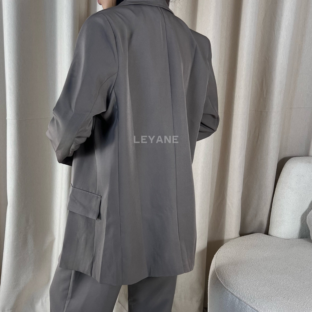 Veste femme, veste femme maroc, veste oversize, veste en ligne pour femme, veste zara, blouson, blouson femme, veste effet daim, bomber femme, veste pour femme maroc, veste bershka femme, veste stradivarus, veste zara femme, veste maroc en ligne, veste en cuir, veste aviateur
