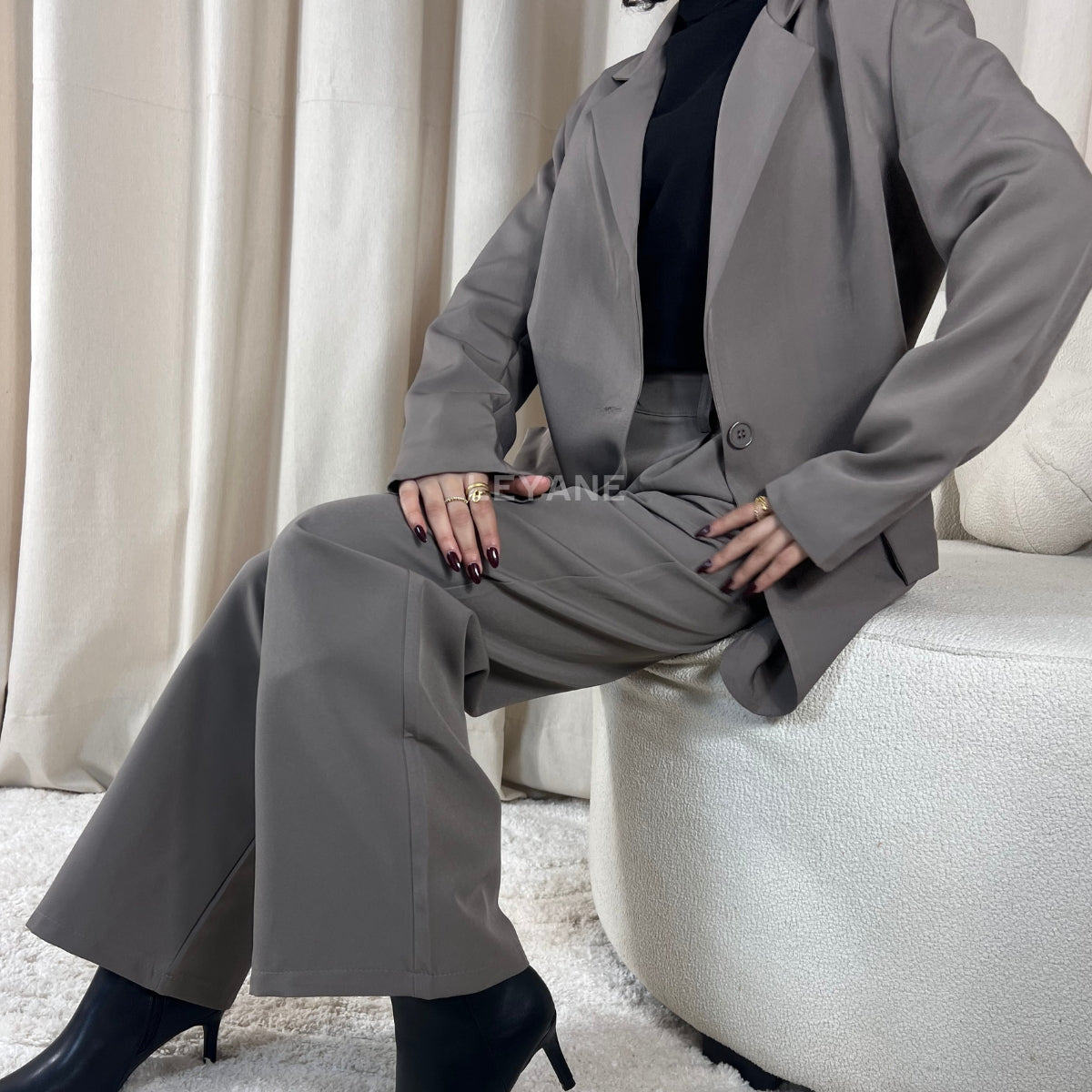 Veste femme, veste femme maroc, veste oversize, veste en ligne pour femme, veste zara, blouson, blouson femme, veste effet daim, bomber femme, veste pour femme maroc, veste bershka femme, veste stradivarus, veste zara femme, veste maroc en ligne, veste en cuir, veste aviateur
