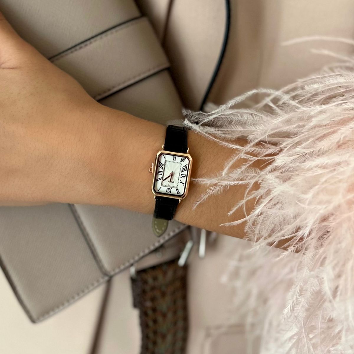 montres femmes, montre pour femme, montres maroc, accessoires de modemontres, montres maroc, montres femmes, montre femme, bracelet en cuir, montre pour femmes, bracelet en acier