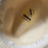 Chapeau Panama écru avec ceinture en cuir